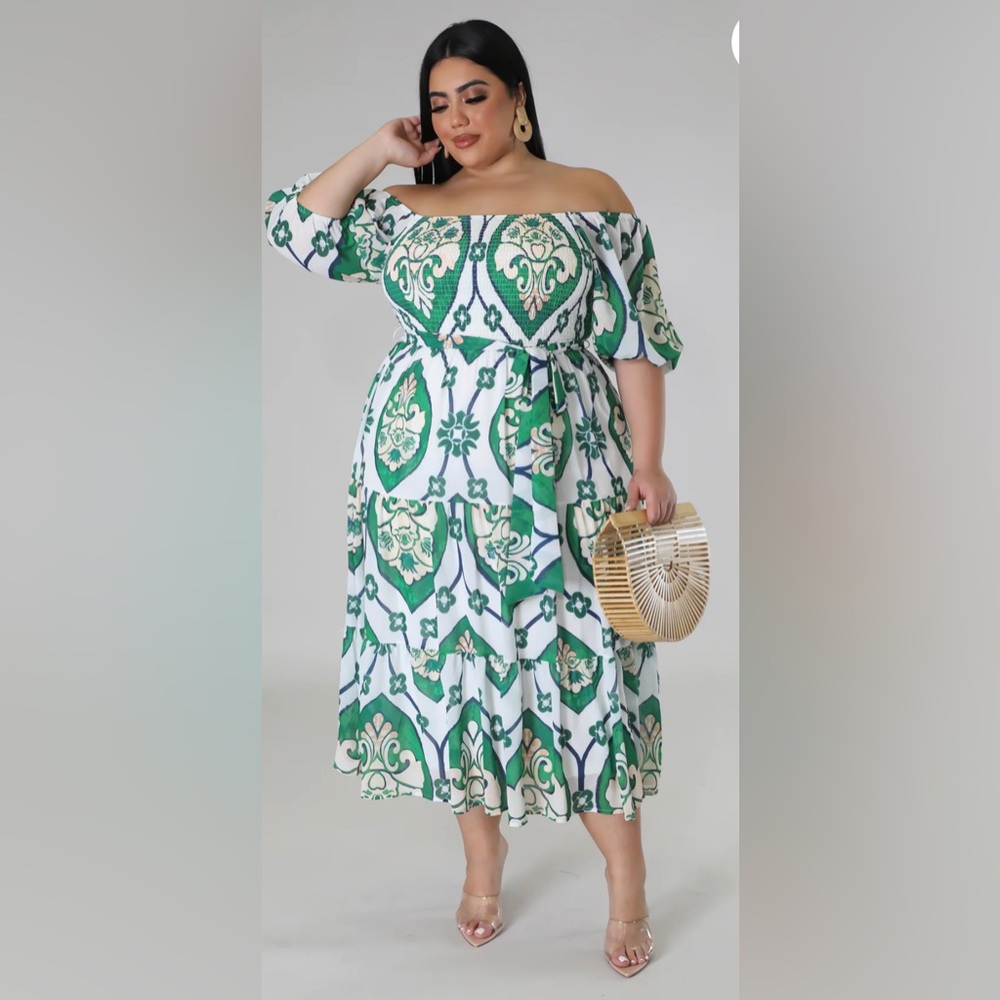 Giti Online Jasmina dress size 2X
